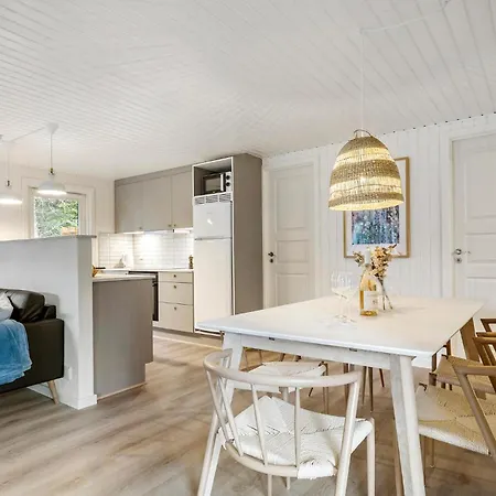 2 Bedroom Cozy In Hvide Sande *